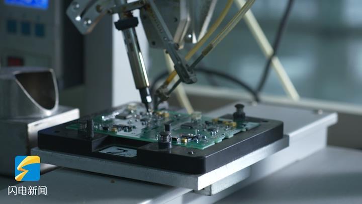 例如6G关键技术组件、高速光互联芯片与模块、卫星通信有效载荷与终端芯片等