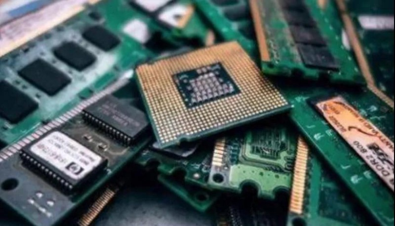 员工抗议“政治绑架企业”