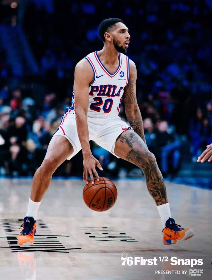 76人险遭逆转 格兰姆斯关键中投锁定胜局