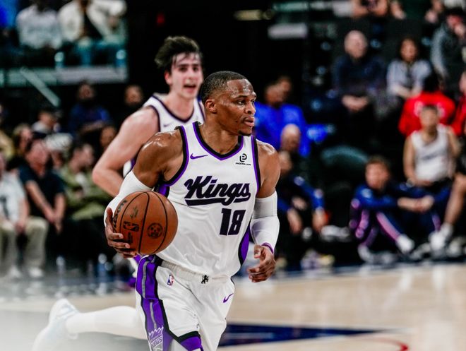 快船爆冷不敌国王 伦纳德挣扎应对强硬对抗