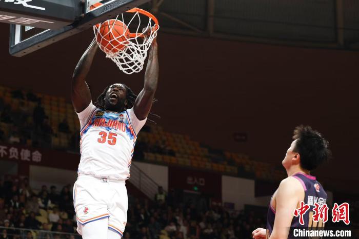 浙江男篮力克新疆终结连败 集体复仇上赛季半决