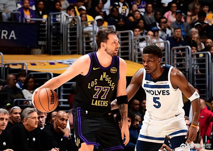 西部格局剧烈震荡：火箭登顶第三 湖人暂列第四