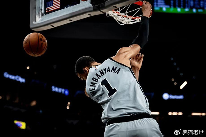 西部格局剧烈震荡：火箭登顶第三 湖人暂列第四