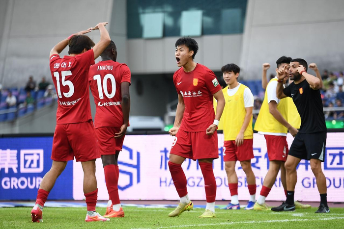 重庆铜梁龙1-0力克浙江队 升至积分榜第二