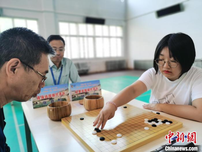 青海甘肃三棋对抗赛推动棋类文化交流