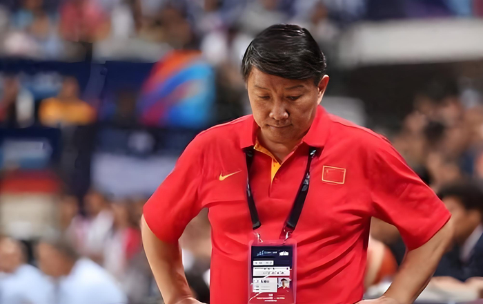 中国女篮抽签遇强敌 宫鲁鸣调整阵容应对死亡之